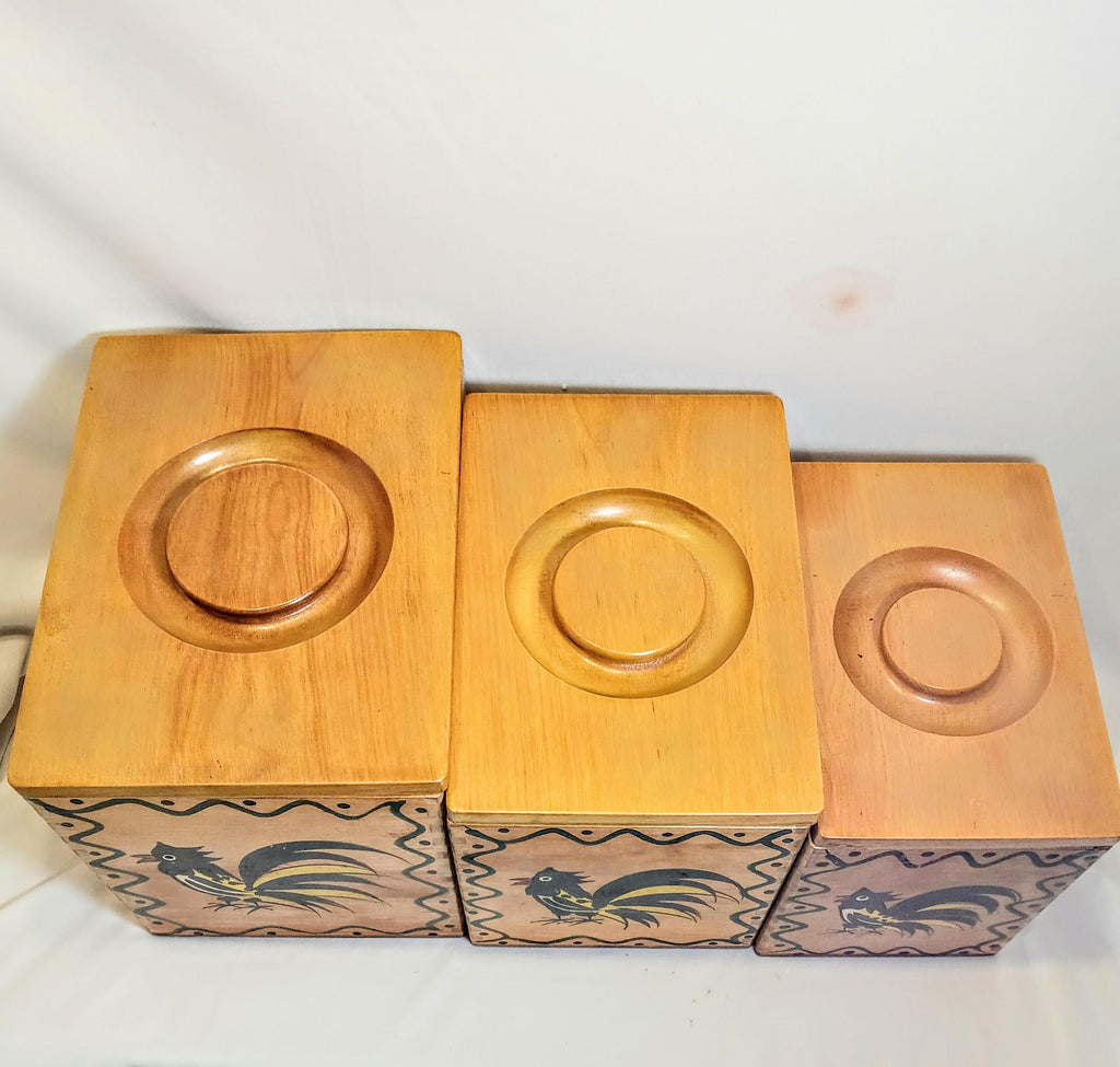 Vintage Woodpecker Woodware Nesting Canister Set w/ Salt & Pepper Shakers