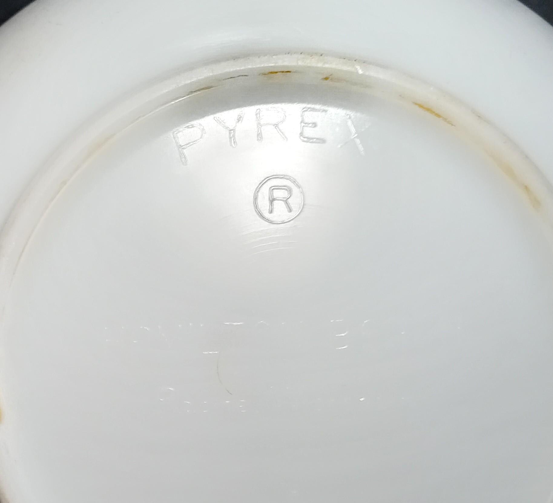 Vintage Milk Glass Pyrex Mixer Bowls – Hamilton Beach #12 & #6 Set