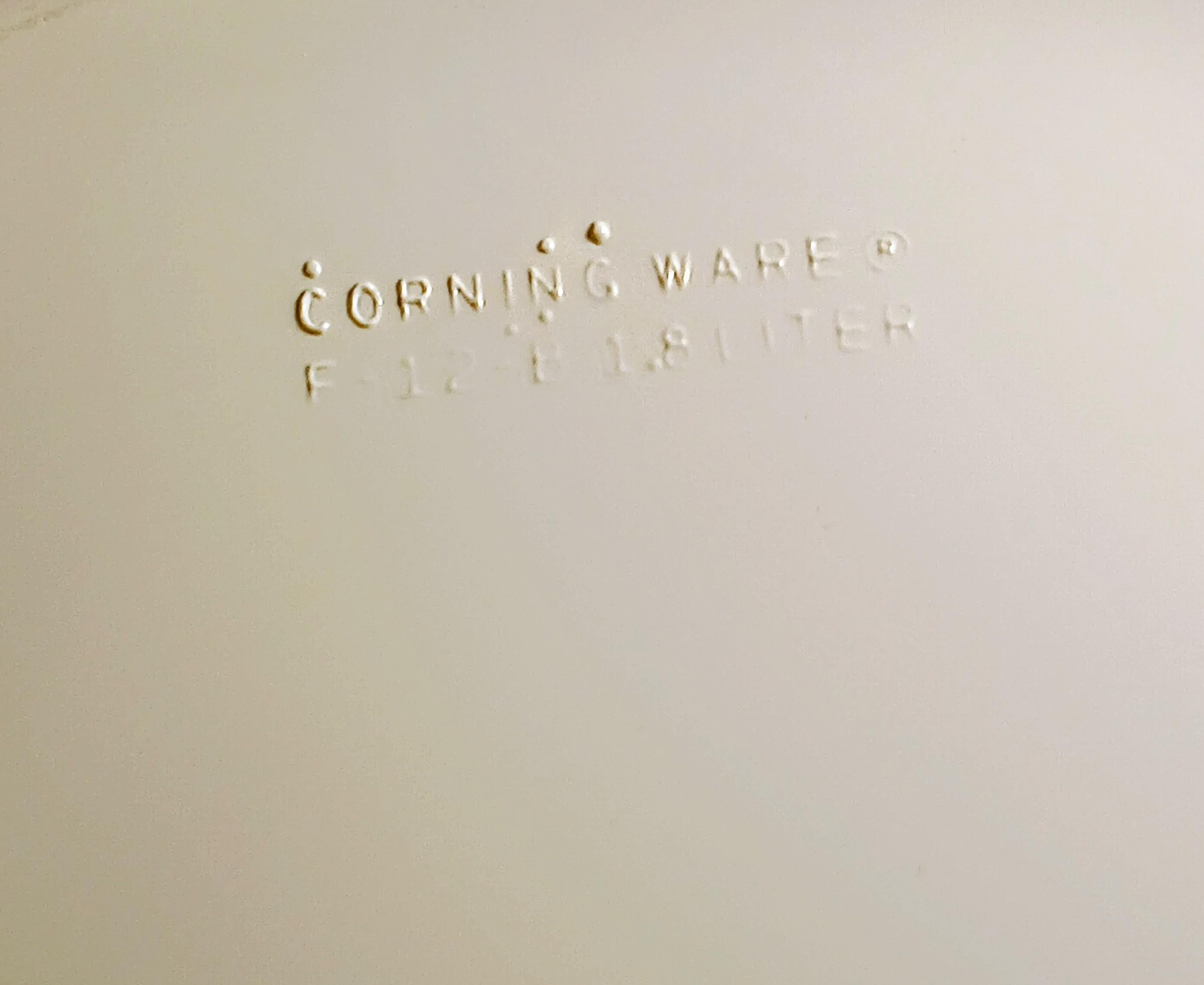 Corning Ware French White 2 Quart Oval Casserole F-12-B with Pyrex Lid