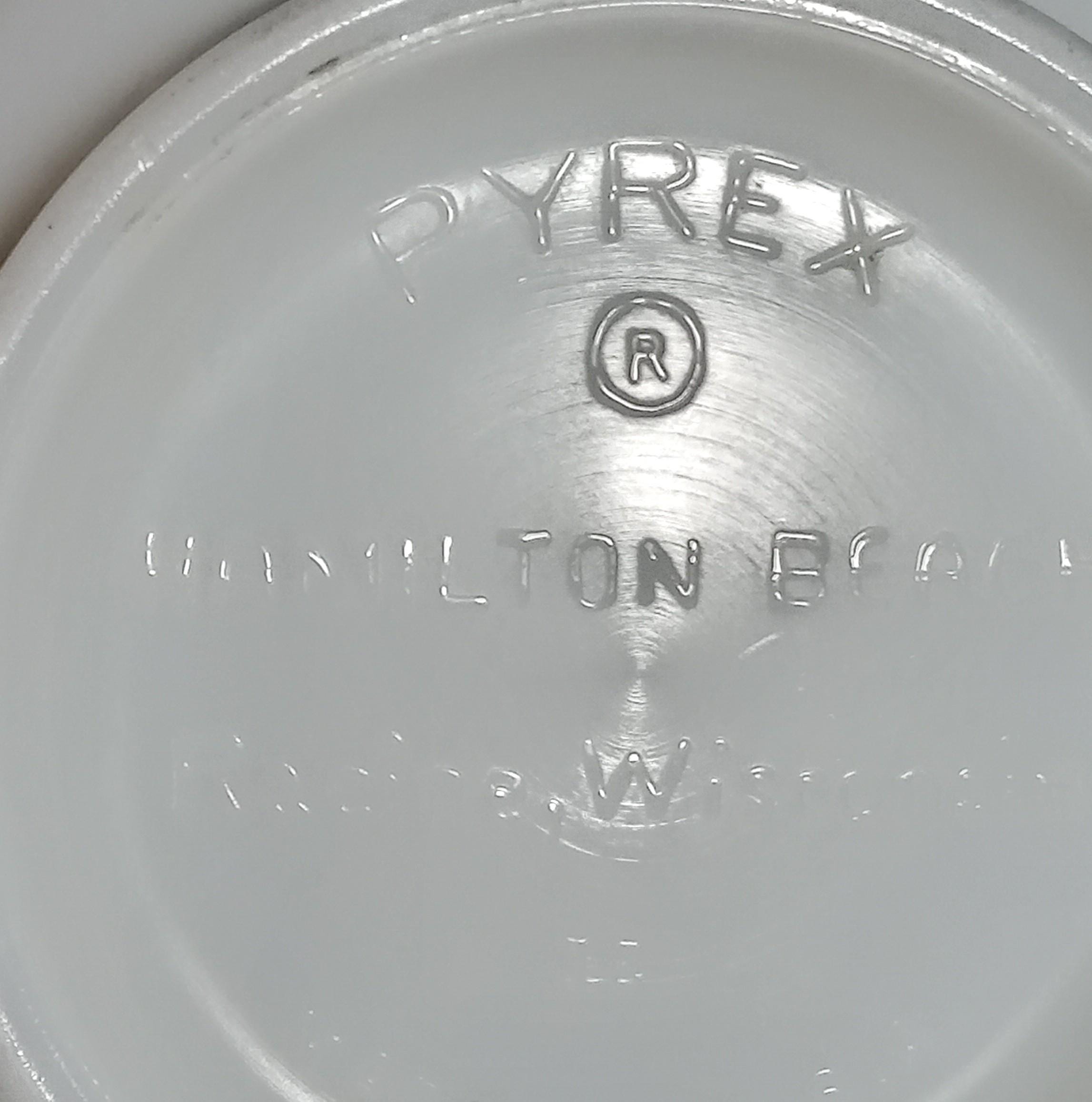Vintage Milk Glass Pyrex Mixer Bowls – Hamilton Beach #12 & #6 Set