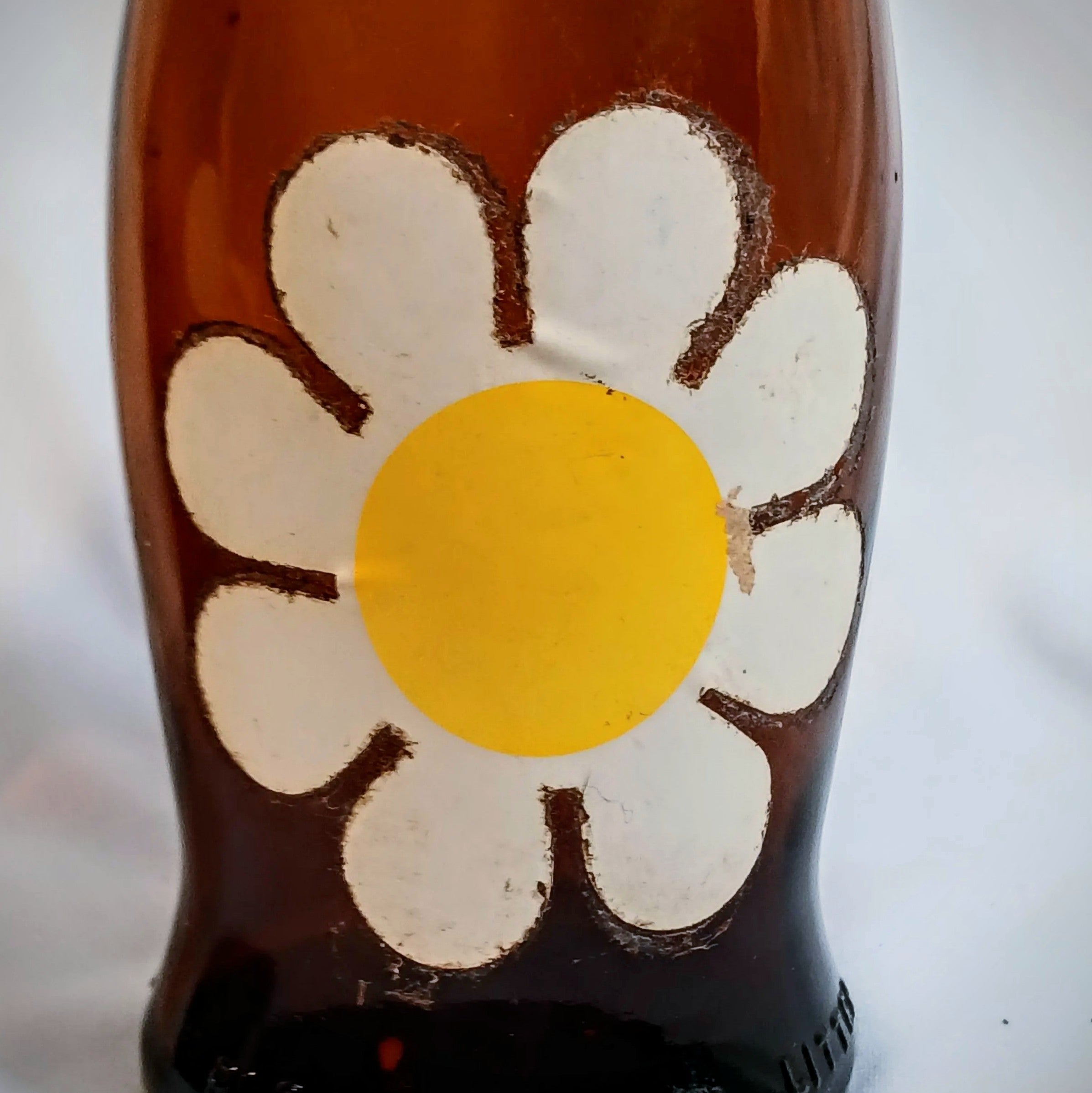 Vintage 1970s Amber Salt & Pepper Shakers – Retro Flower Kitchen Decor